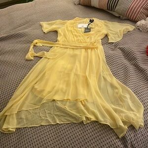 Short sleeve, wrap style dress